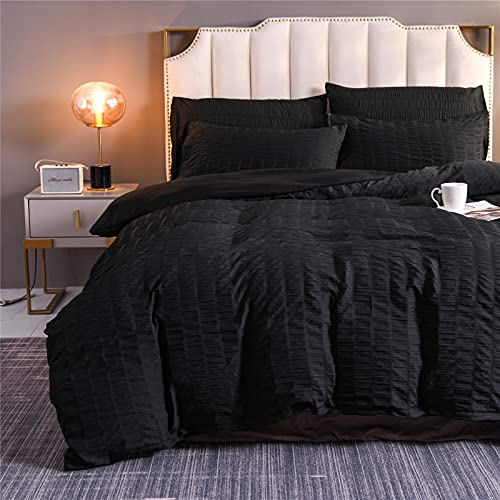 A Nice Night Seersucker Chic Comforter Set，Hotel Style Bedding Set,Soft Microfiber and Durable Bedding Set for All Seasons (Black, Queen(88-by-88-inches))