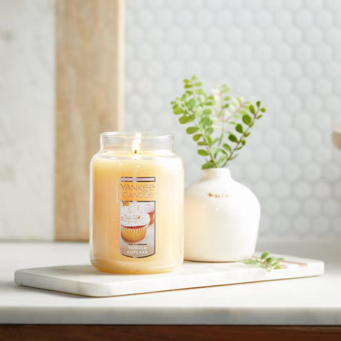 Yankee Candle Vanilla Cupcake, großes Glas 650 ml Kerze, glas, cremefarben, L Jar Candle