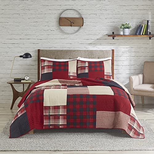 Woolrich Sunset Reversible Quilt Set - Cottage Styling Reversed to Solid Color, All Season Lightweight Coverlet, Cozy Bedding Layer, Matching Shams, Oversized King/Cal King, Plaid Red 3 Piece