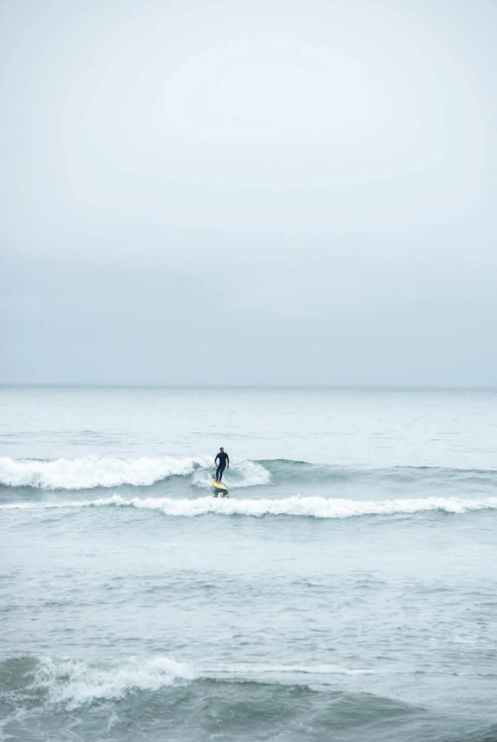 Lone Surfer Journal: 160 White Lined Pages. Hardcover Diary.