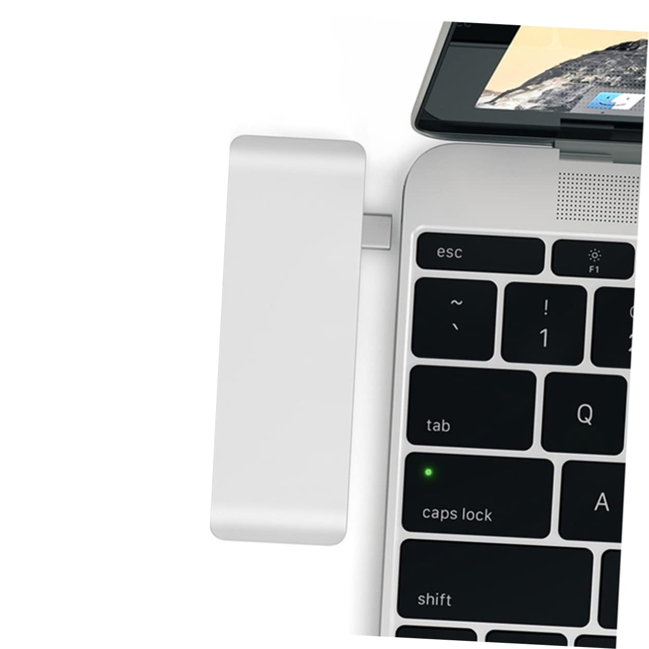 Hub Type-c USB 3.0 5 in 1 in Lega di Alluminio Argento | Plug And Play, Lettore Schede Microsd e Sd, Adattatore Compatto per Ricarica e Dati