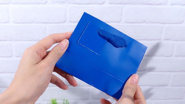 Zhanmai 100 Pcs 4.7 X 2.4 X 3.9 Inch Mini Gift Bags Bulk With Tissue Paper Kraft Paper Bag With Gift Handle Tag For Birthday Party, Valentines Day, Baby Shower, Wedding