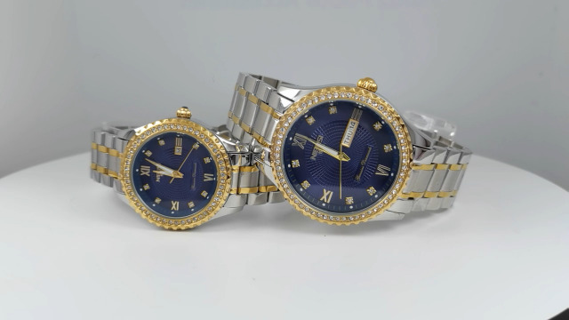 Amazon.com: NIBOSI Watches for Women Diamond Luxury Gold  display picture 1