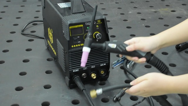 H HZXVOGEN IG Welder, 200A Plasa Cutter Welder Cobo, 7 In 1 Gas IG - View #8