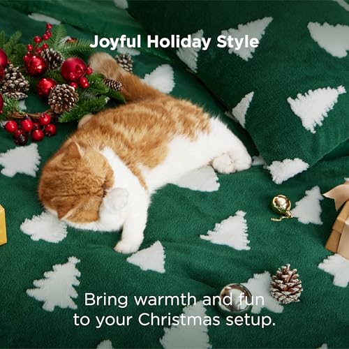 Image of Bedsure Fluffy Christmas Comforter Set Twin - Green Bedding with Christmas Tree, Warm Flannel Fleece Bed Sets for Winter, 2 Pieces, 1 Soft Plush Shaggy Comforter with 1 Pillowcase | Bed in a Bag, Comforters, Bedroom, Winter Warm Flannel Fleece Bedding with Christmas Tree, Soft Plush Shaggy Set, Easy Care