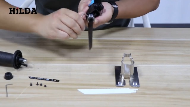 Amazon | 電動ドリルアタッチメント ロックボタン付き 可変速 電動
