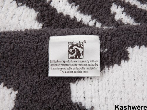 Amazon｜カシウェア【KASHWERE】 ダマスク織柄ブランケット 137×187cm