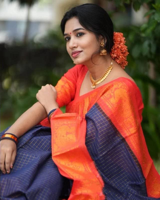 Image of Flosive Women's Kanjivaram Silk Saree With Handloom Weaving Work With Blouse Piece