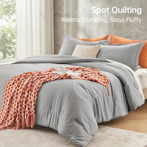 Image of MUXHOMO Queen Comforter Set, All Season Ultra Soft Down Alternative Bedding - 3 Piece Lightweight Bed Set Includes 1 Comforter (90 inchx90 inch) and 2 Pillow Shams (20 inchx26 inch), Light Grey