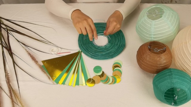 16 Lanterne Di Carta Colorate Per Feste | Decorazioni Riutilizzabili Per Compleanni, Matrimoni, Giardino - Foto 8