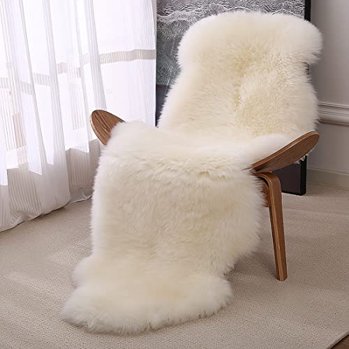 MEKETUM - Alfombra de piel de oveja auténtica, suave y esponjosa, para el hogar y la oficina, cojín perfecto para sofá, sillas y suelos de dormitorio, color blanco, 70 x 200 cm