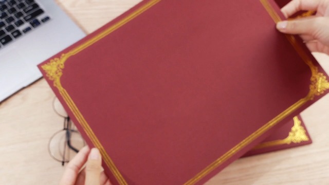 Amazon.com : Kosiz 300 Pcs Linen Certificate Holders Kit 100