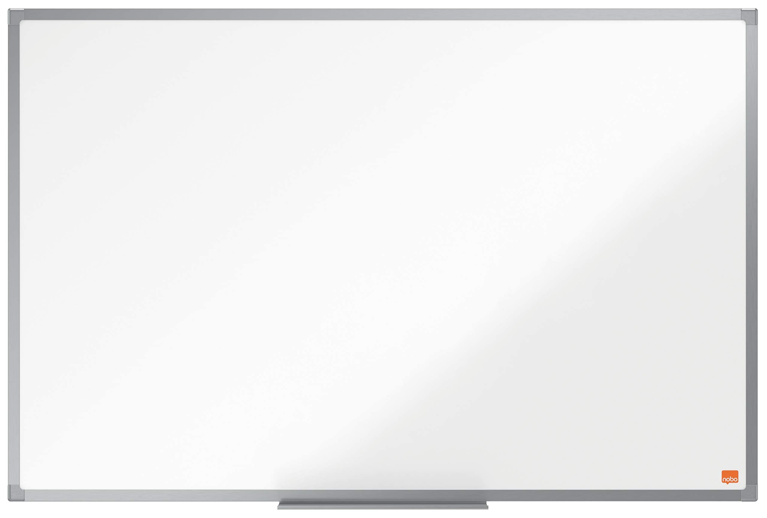 Contenido: 2 x Nobo Essence Pizarra magnética de acero, Incluye 2 x Bandeja para rotuladores, Dimensiones: (Al x An): 900 x 600 mm, 3.912 kg, Blanco, 1905210