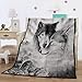 WONGS BEDDING Kuscheldecke Flanell Fleecedecke 3D Wolf Wohndecke 150x200 cm Sofadecke Couchdecke Bettüberwurf Flauschige Weiche& Warme Sofaüberwurf Decke-Weiß&Schwarz