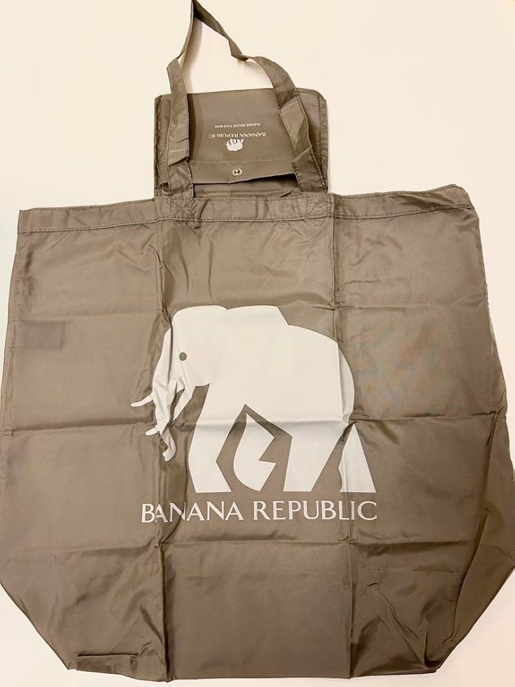 BANANA REPUBLIC バナナリパブリック　トートバッグ バナナ・リパブリック、新しいストアデザインを取り入れた虎ノ門