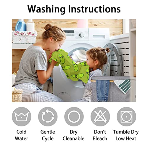 Pickle Throw Blanket for Teen - 50x60 Inches Throw Size - Soft Fluffy Cozy Blankets Gift - Green Funny Blanket Throws for Living Room Decorative