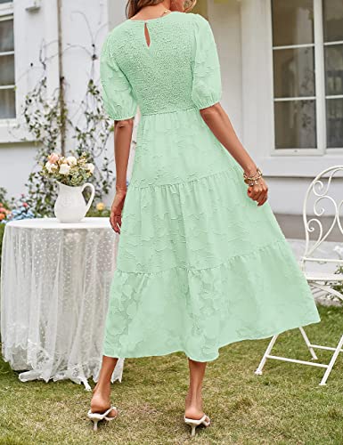 Robe fleurie col rond ajustable : le confort smocké anti-chaleur