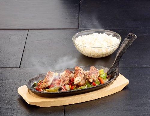 Foto von Tornwald-Schmiede Pfannen zum Servieren: 2 Profi-Servierpfannen, Gusseisen, mit Untersetzer, 24x14x2,2 cm, 820g (Kleine Pfannen zum Servieren, Guss-Servierpfannen, Grillpfannen)