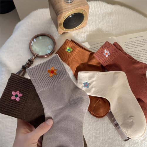 5 Pairs Crew Socks Cute Flower Embroidery Ankle Socks Gifts for Womens Teens Socks2