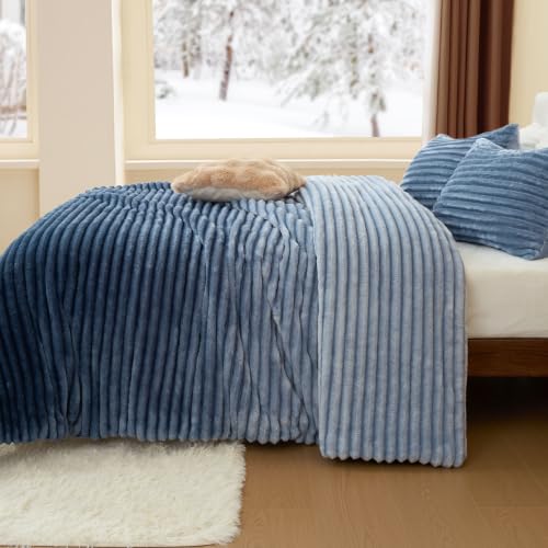 Image of BEDELITE Fleece Queen Comforter Set, Fluffy Bed Set, Blue Ombre