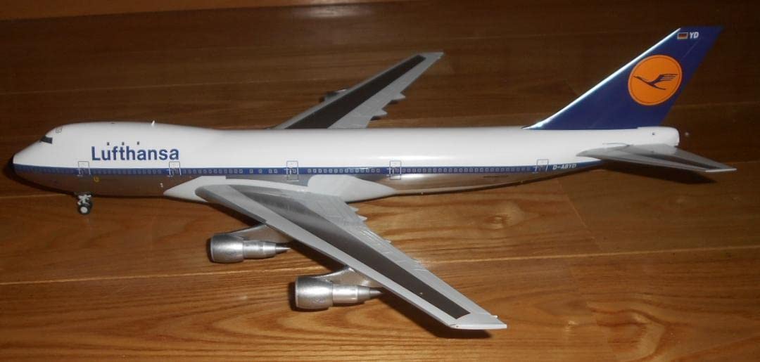 herpa　ヘルパ　1/200　ルフトハンザ航空　B747-200 金属製 Amazon.co.jp: herpa ヘルパ 1/200 ルフトハンザ航空 B747-200