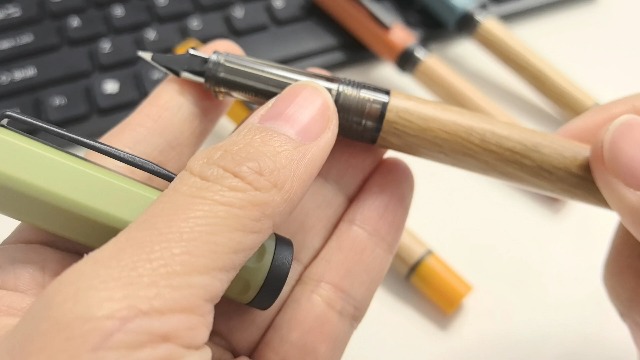 Amazon.com : Jinhao 58 Handcrafted Natural Oak Wooden Fountain Pen