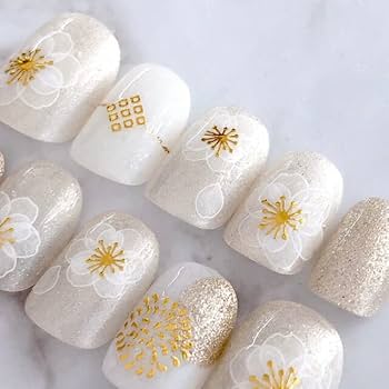 淡色和装ネイルチップ　ホワイトゴールド花柄ネイルチップ 10個セット 手書きの和柄ネイルチップ | 成人式や結婚式におすすめのネイル