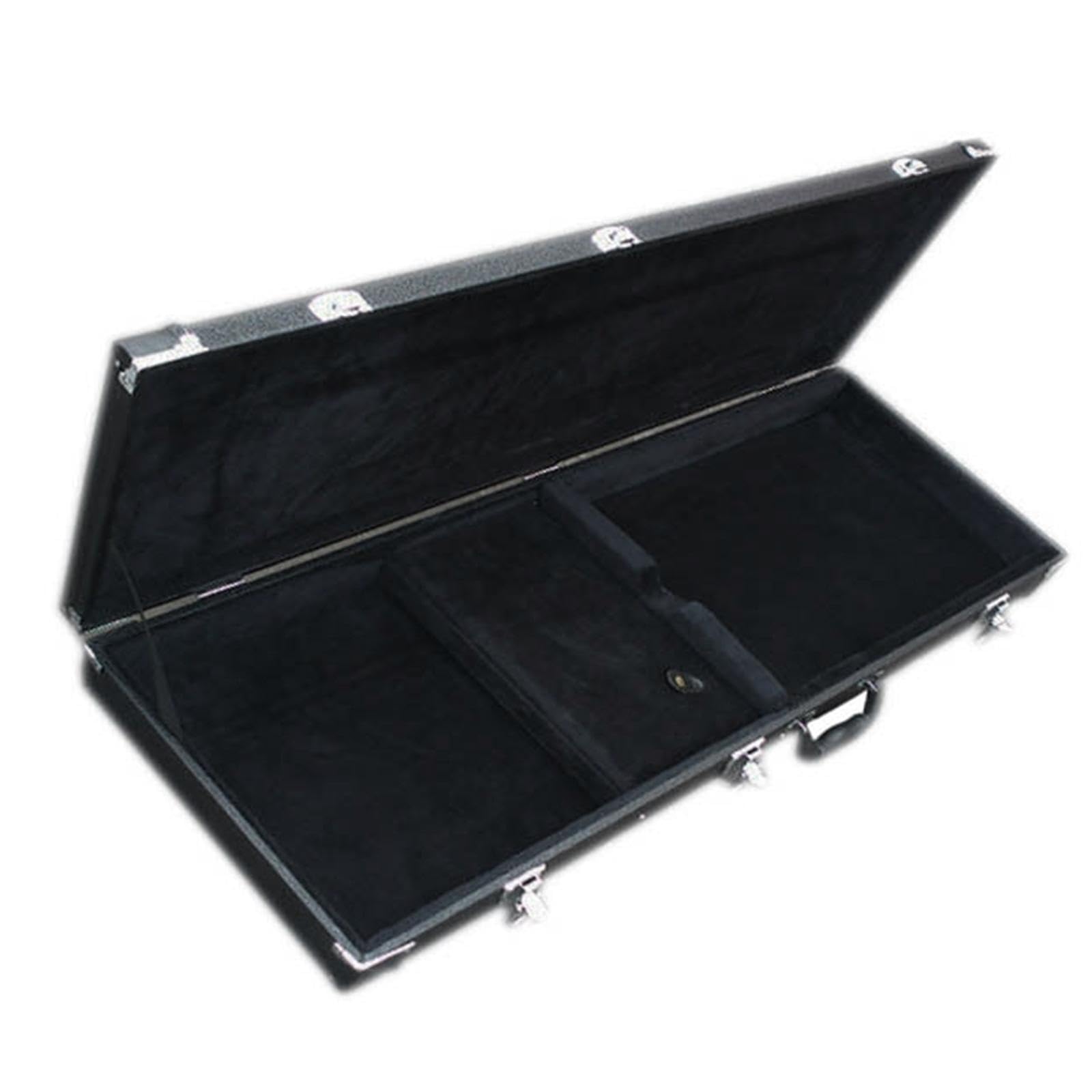 Custodia per basso con scomparto per accessori, dotata di interni in velluto per riporre in modo sicuro l'attrezzatura musicale. Custodia rigida per chitarre elettriche standard con serratura.