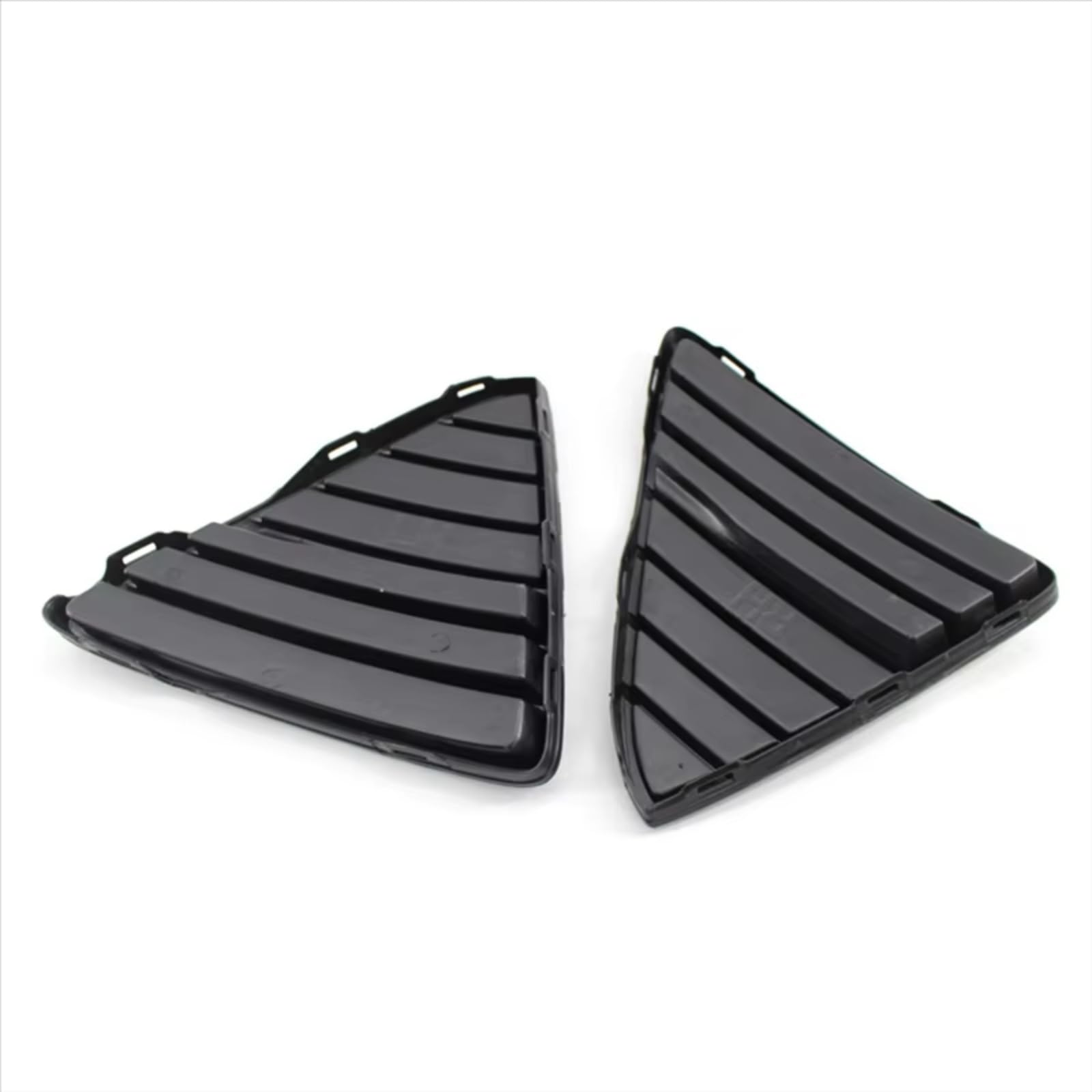Protection phare antibrouillard Ford Focus 2013 caches robustes pour grille inférieure avant