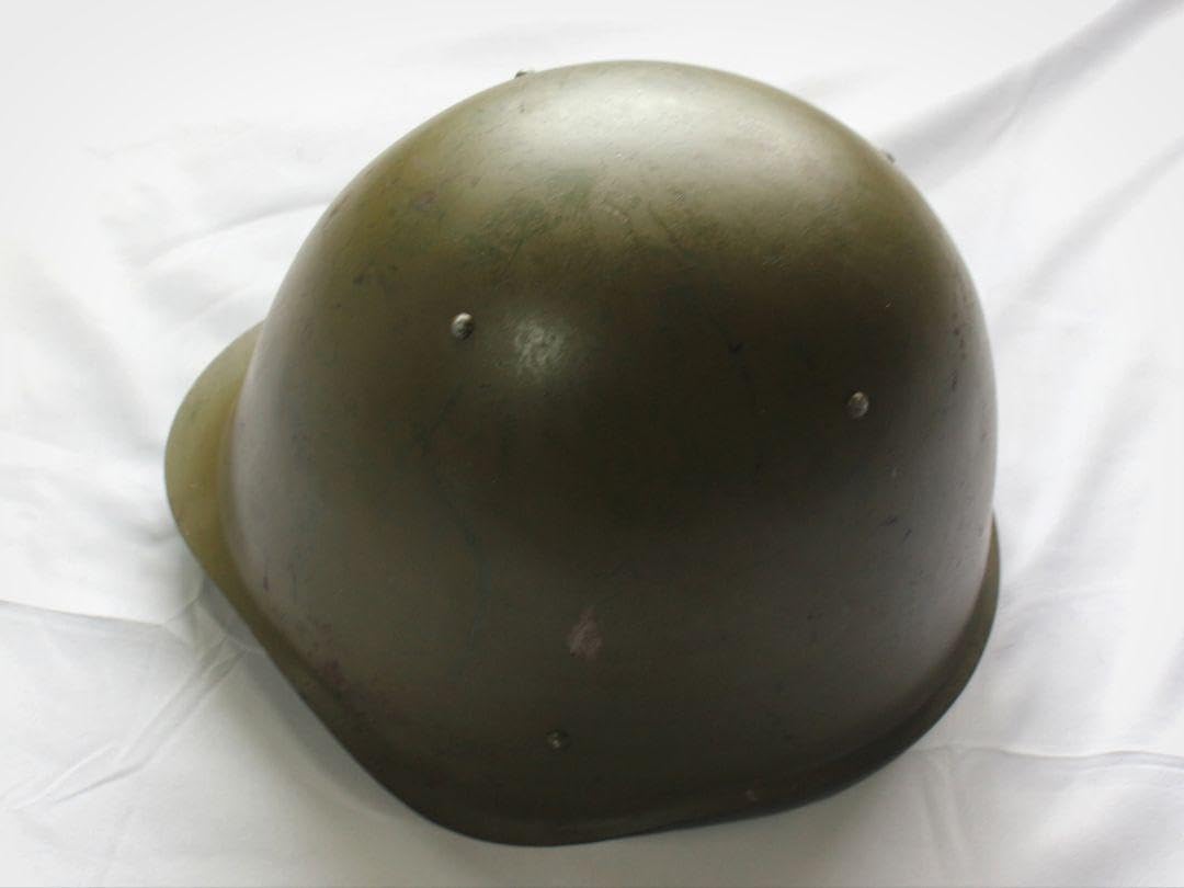 Amazon.co.jp: ロシア軍 ソ連軍 実物 SSh-60 СШ-60 ヘルメット サイズ1 