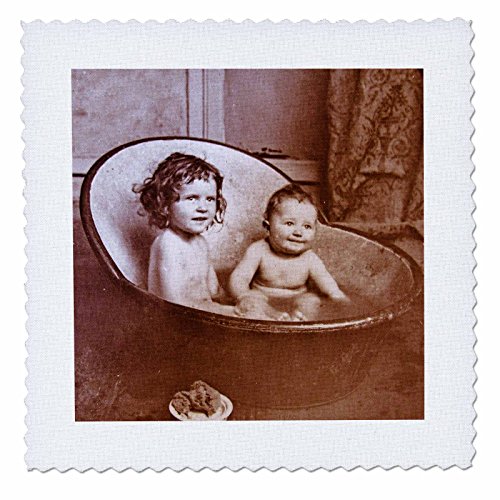 3D Rose Vintage Photo of Adorable Children Sharing A Bath Square Quilt, 6 x 6
