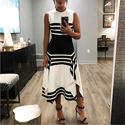 Robe d'été sans manches à rayures noires et blanches et coupe cintrée