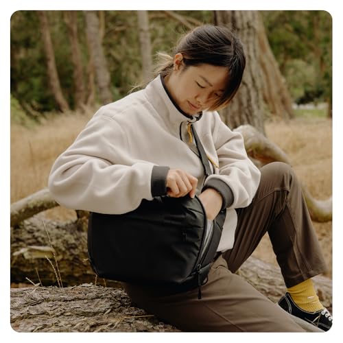 Peak Design Everyday Sling 6L, Kelp, Padded Adjustable Shoulder Strap for Crossbody or Waist Carry, FlexFold Dividers, Ideal for Carrying Cameras or Everyday Essentials, Sling Bag for Men and Women