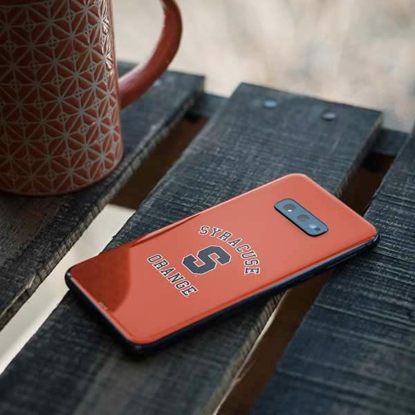 Skinit Decal Phone Skin Compatible with Samsung Galaxy S10e - Officially Licensed College Orange Syracuse Design