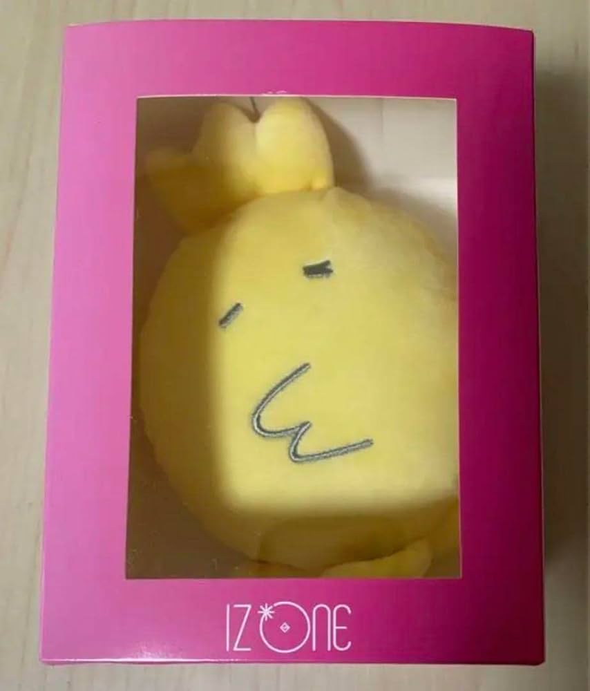 IZ*ONE マスコット　ぬいぐるみ　入会特典　チェヨン IZ*ONE マスコット ぬいぐるみ 入会特典 チェヨン Amazon.co.jp