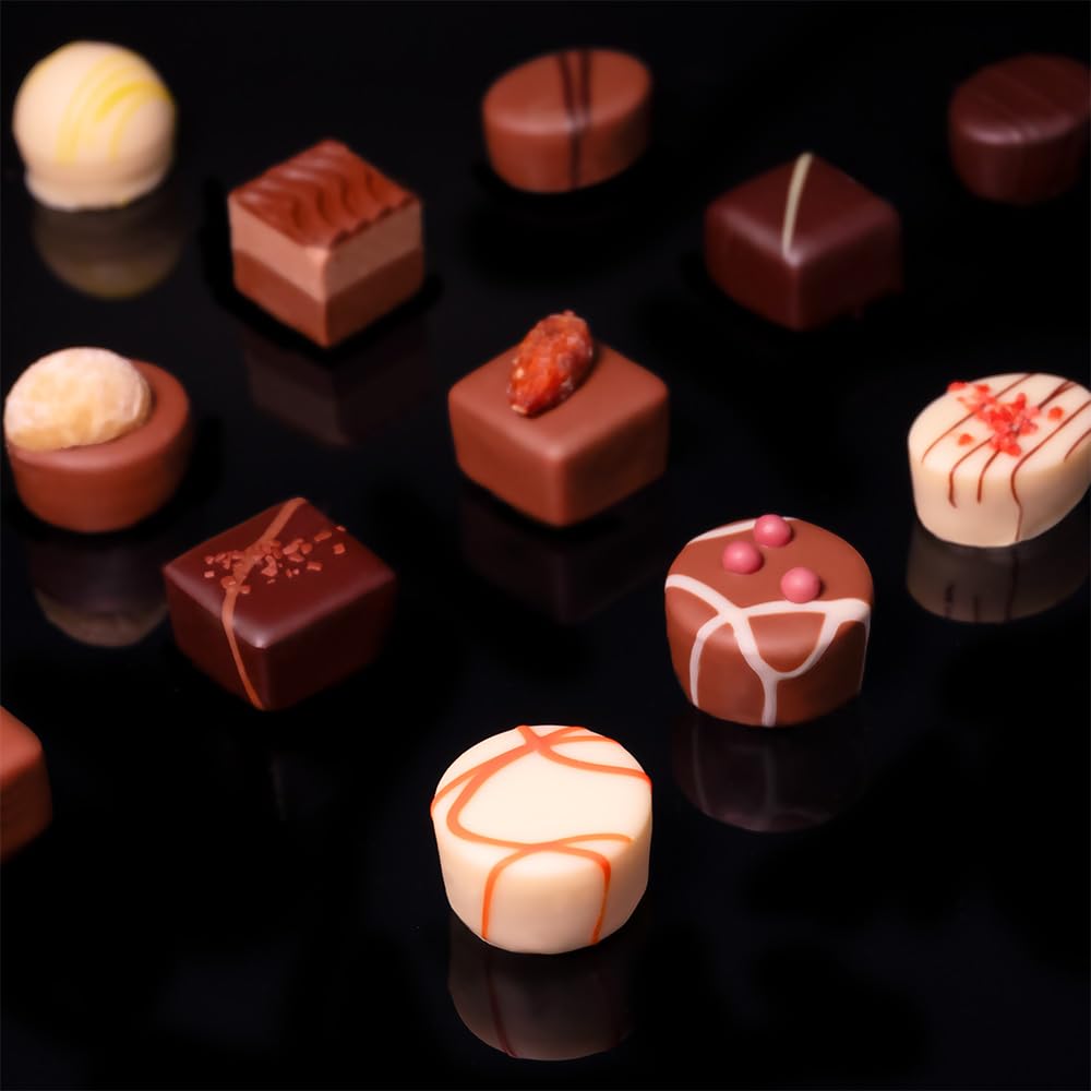 Pralinenbote Genussmanufaktur Pralinenwelt Klassiker 30 handgefertigte Pralinen deutscher Chocolatiers Pralinen Geschenk