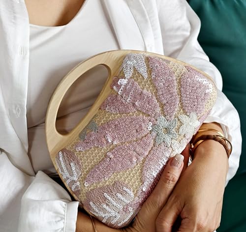 Image of Fashion Women's Evening Bags, Gold Silk Luxury Handbags with Chain Stylish Purses for Wedding Party