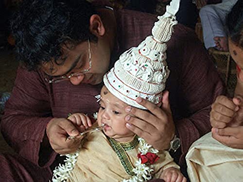 Image of Bengal Handicrafts & Handlooms Designer Ultra-lite Natural Shola Topor & Mukut with Shola Garland and Dolangi for Bengali Hindu Wedding and Annaprasan. (Baby Boy Topor)