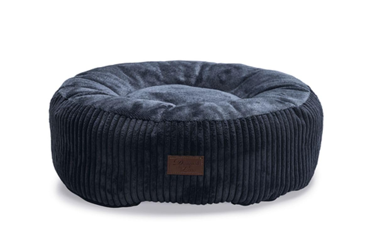 Designed by Lotte Bettchen Ribbed Katzenbett