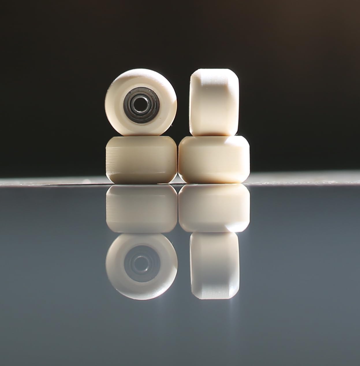 NOAHWOOD NW14.0 Fingerboard Complete (Short Nose Short Tail Deck 98x35.5mm 5-Layer Color Maple Pro concave Design Mini Skateboard Deck) +Pro 36mm Hex Black Truck + Beige ii Wheel Tai Chi Red