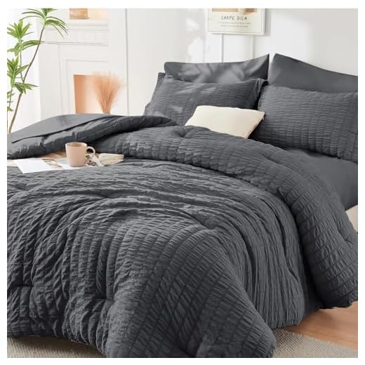 HYMOKEGE Queen Comforter Set Seersucker 7 Pieces, All Season Luxury Bed in a Bag for Bedroom, Bedding Set with Comforters, Sheets, Pillowcases & Shams, Dark Grey