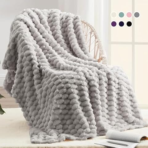 Zerbuger King Size Fleece Blanket for Bed or Couch 110x90 Inches, 3D Imitation Turtle Shell Jacquard Decorative Bed Blankets, Cozy Soft Lightweight Blanket Suitable for All Seasons, Light Grey Cover