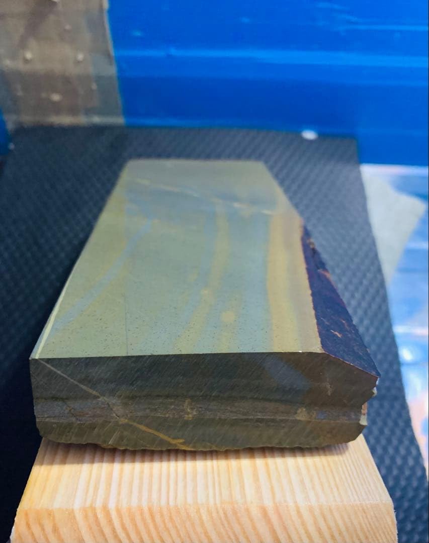 Amazon.co.jp: 天然砥石 正本山 浅黄 環巻 仕上げ砥石 台付き : DIY