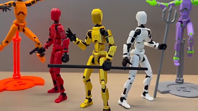 Amazon.com: (Assembly Completed) 2025 New Titan 13 Action Figure