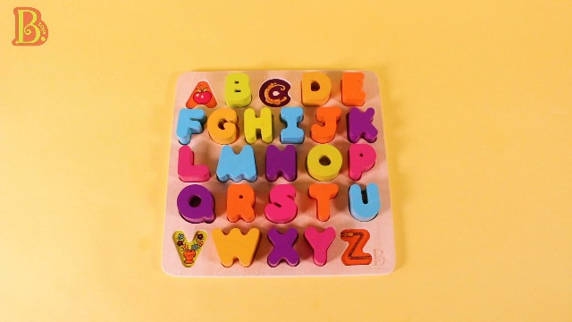 Amazon.co.jp: B. toys 木製アルファベットパズル 形合わせ 英語教育