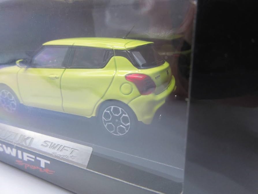 ディーラー限定　スズキ　スイフト　ミニカー　1/43 ディーラー限定 スズキ スイフト ミニカー 1/43 Amazon | SUZUKI