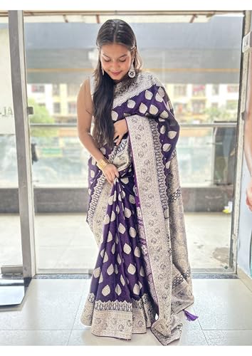 Image of Women's Banarasi Silk Georgette Saree Featuring Silver Sequin And Mirror Work