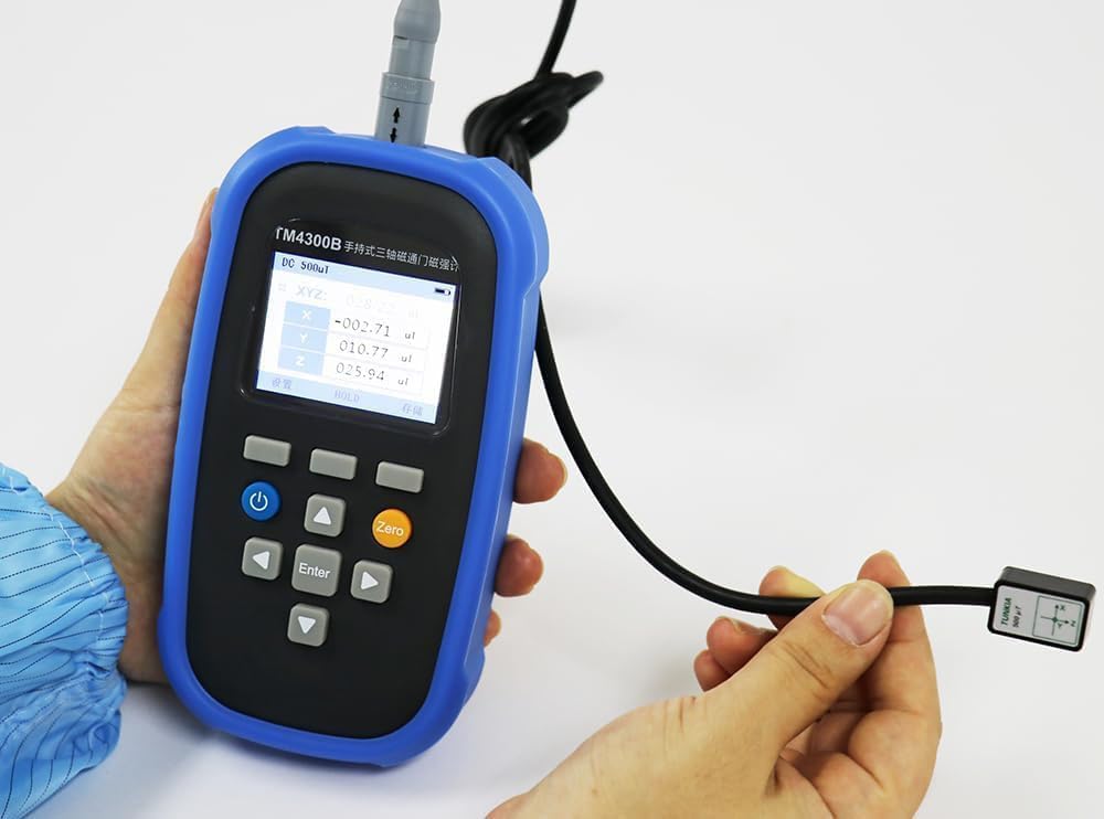 CNYST Precision Triaxial Fluxgate Magnetometer Triaxial Fluxgate Magnetometer with Measuring Range 0~2000 ?T Accuracy 1% One-Touch Unit Switching ?T, mG Maximum Value Hold Function