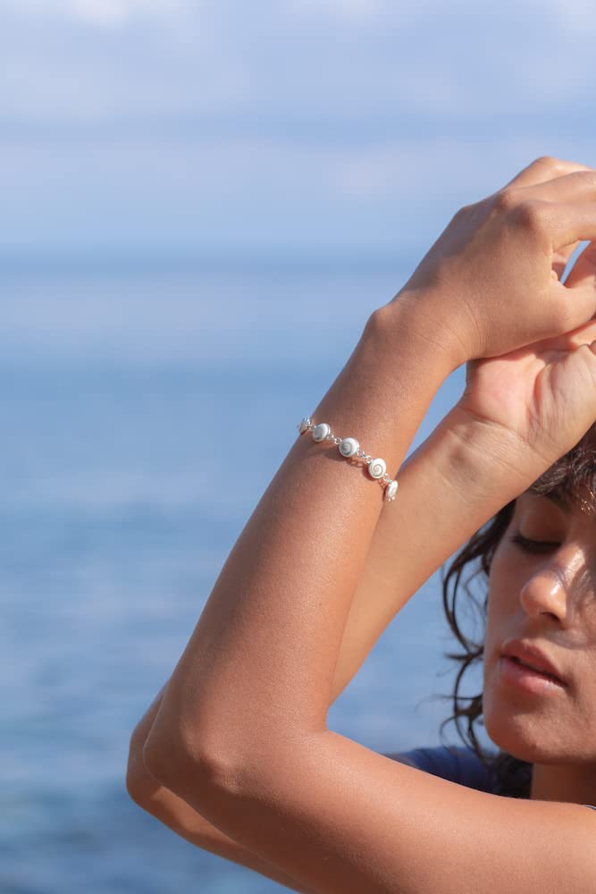 Armband aus 925 Sterlingsilber mit Shiva-Auge – Armreif mit Natürlichem Santa-Lucia-Stein – Verstellbar 16 bis 19 cm – Minimalistisches Design – Handgefertigter Mediterraner Schmuck für Damen