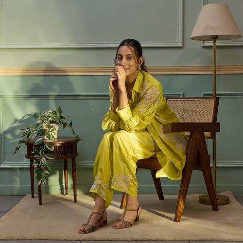 Image of Mochi Women Block Heel Sandal